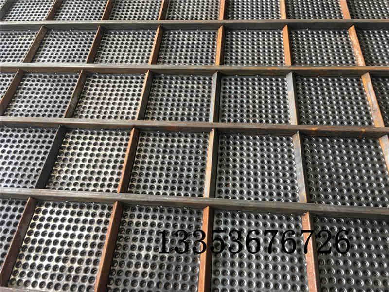 硅鐵渣方形搖擺篩的篩分和清網(wǎng)方式分為哪幾種？2